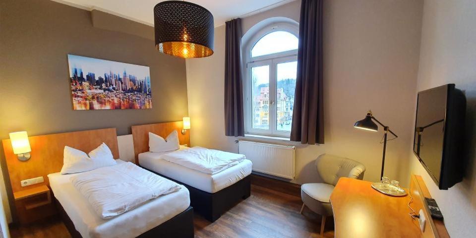 Hotel Friedensbruecke Greiz Buitenkant foto
