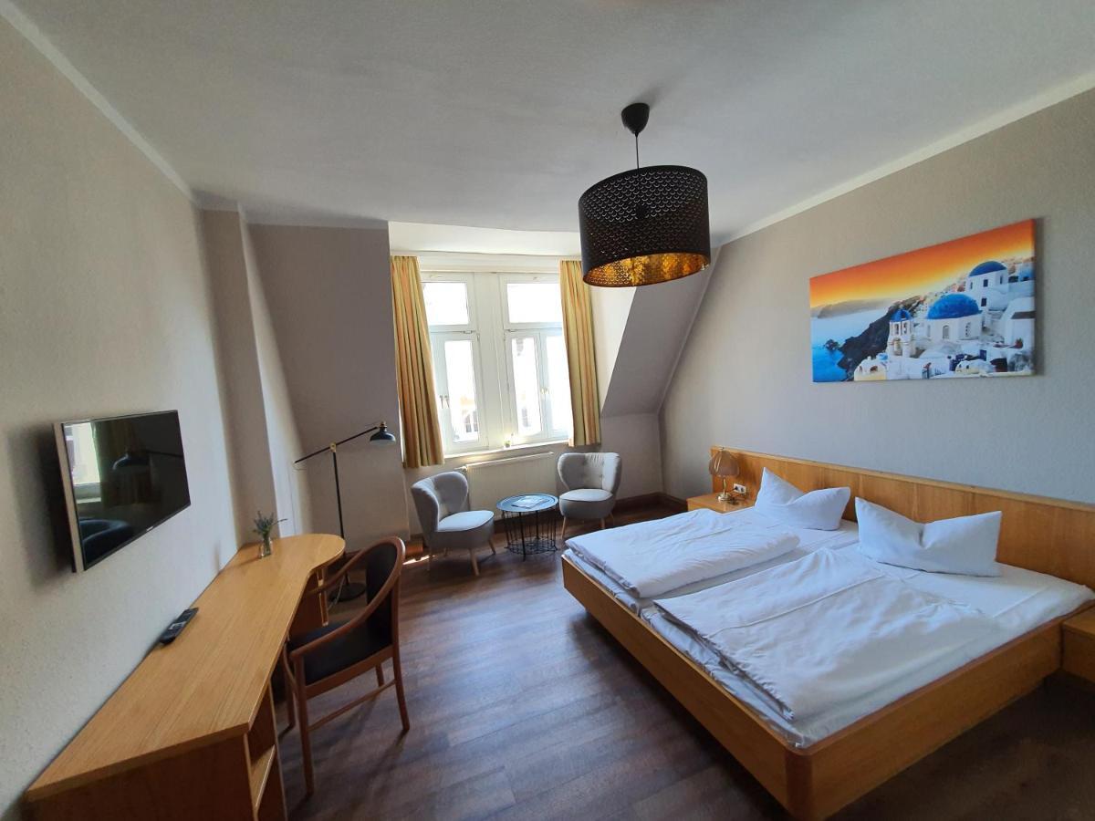 Hotel Friedensbruecke Greiz Buitenkant foto