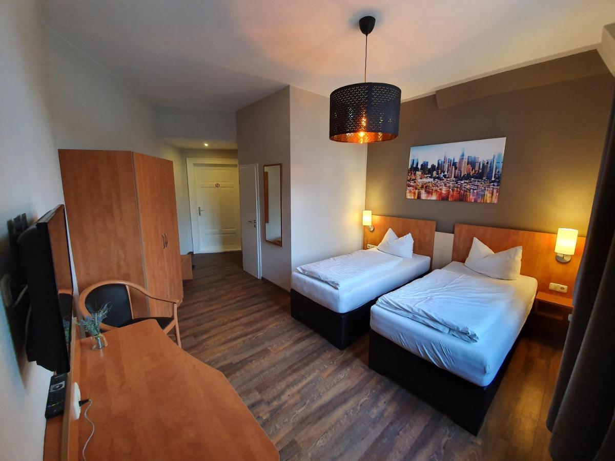 Hotel Friedensbruecke Greiz Buitenkant foto