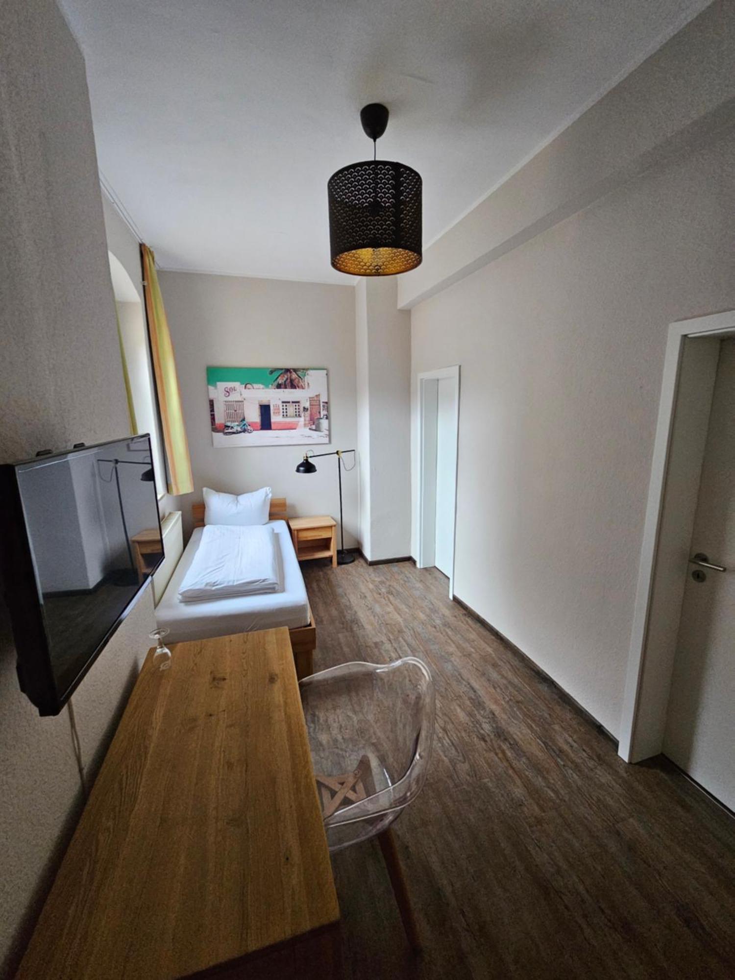 Hotel Friedensbruecke Greiz Buitenkant foto